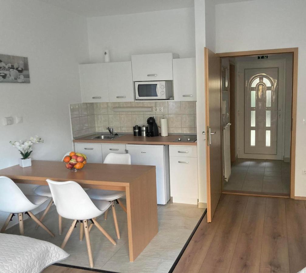 Jade Apartman Хевиз Экстерьер фото